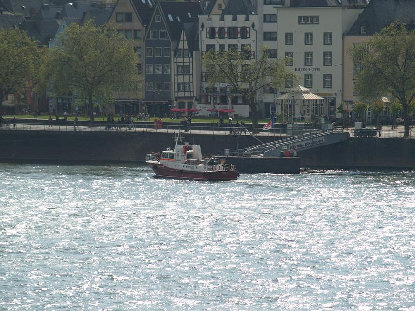 Uebungsfahrt Loeschboot und Ursula P20.JPG